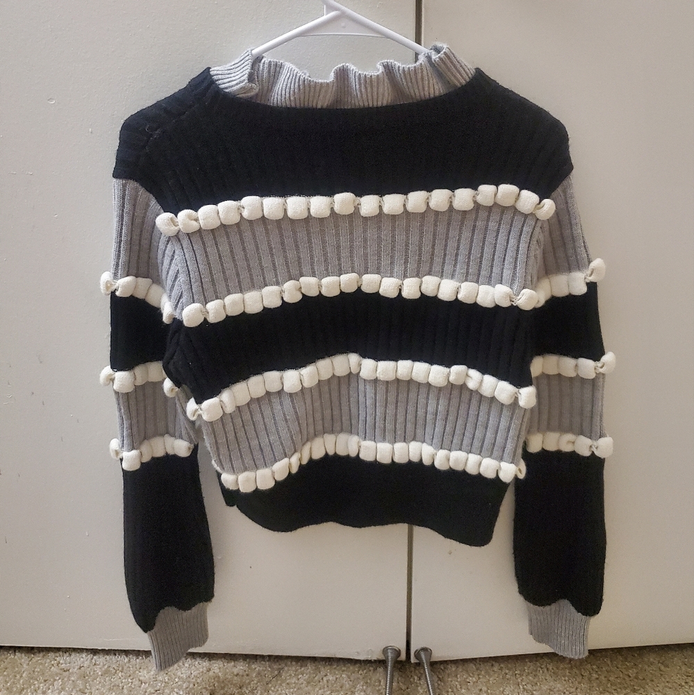 J.ING Sweater - Picture 3 of 3